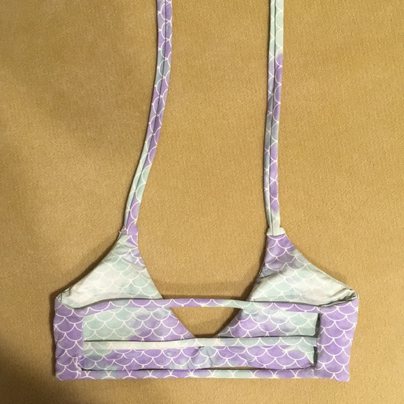 Sold - Picture 2 of 3